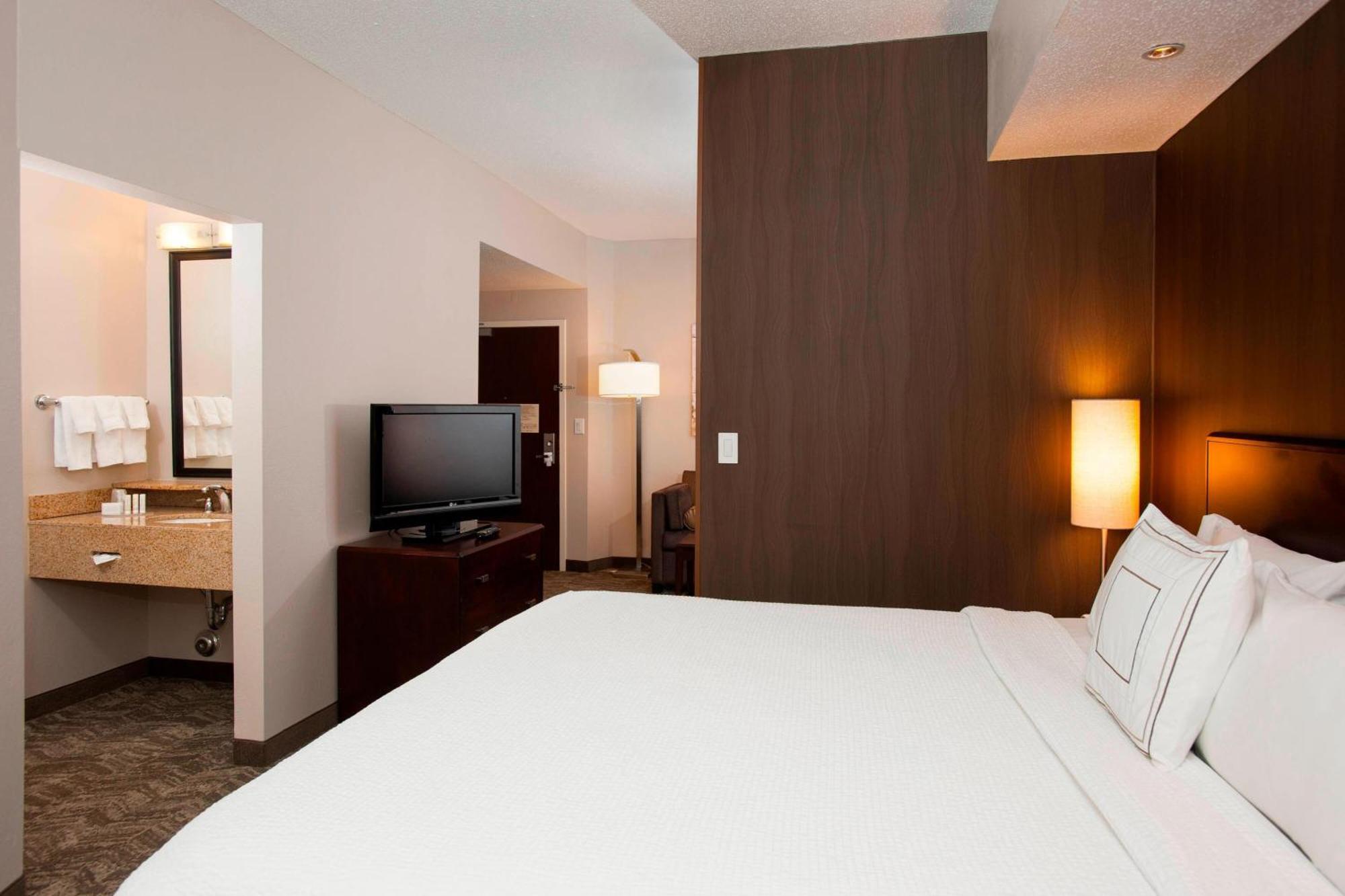 สปริงฮิลล์ สวีท เบอร์มิงแฮม โคลอนเนด Hotel ภายนอก รูปภาพ