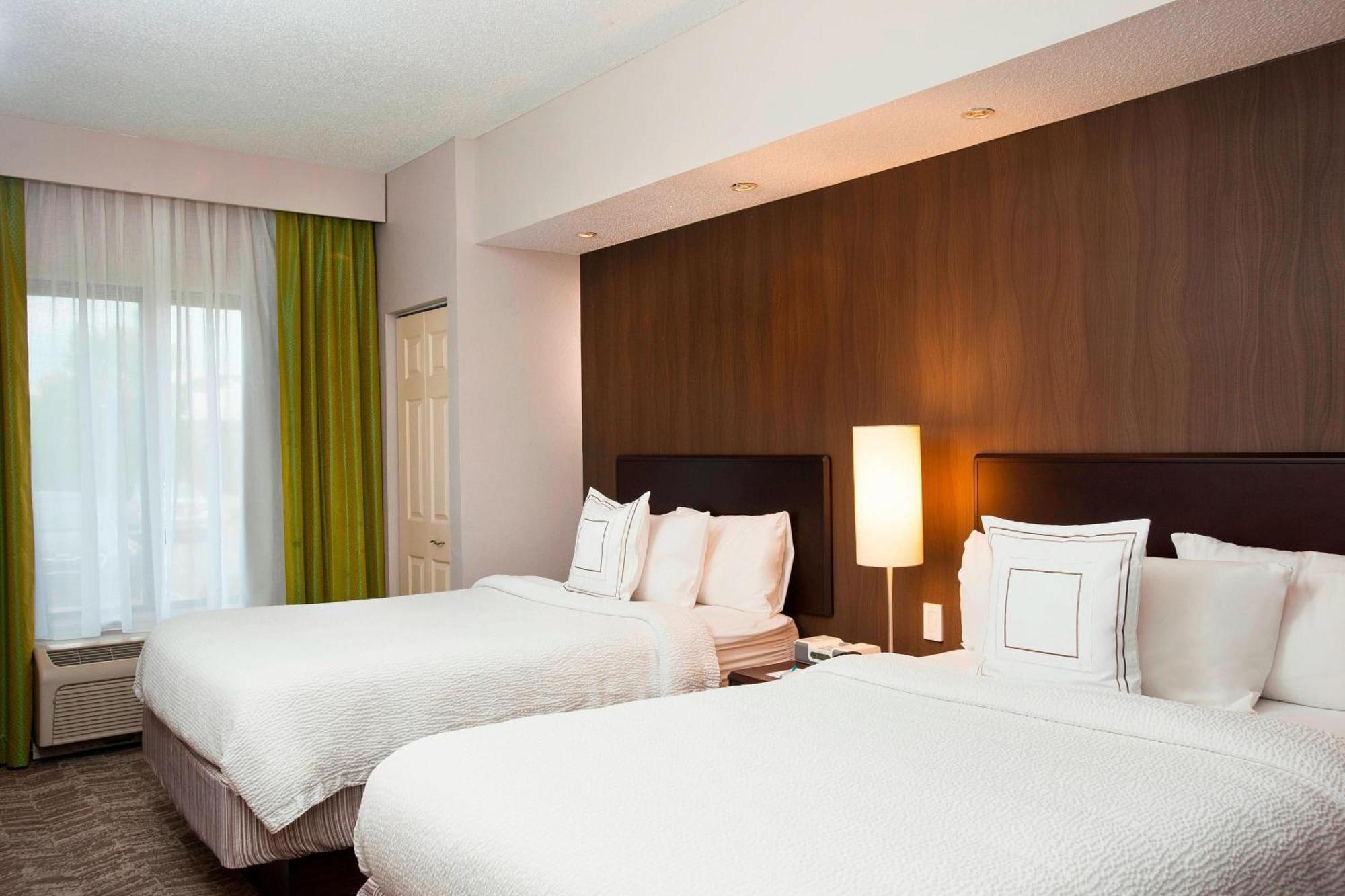 สปริงฮิลล์ สวีท เบอร์มิงแฮม โคลอนเนด Hotel ภายนอก รูปภาพ