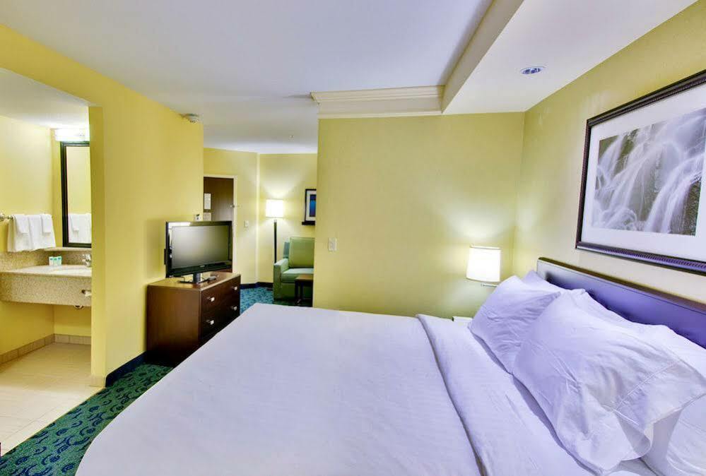 สปริงฮิลล์ สวีท เบอร์มิงแฮม โคลอนเนด Hotel ภายนอก รูปภาพ